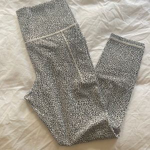 Athleta black and white leopard print leggings